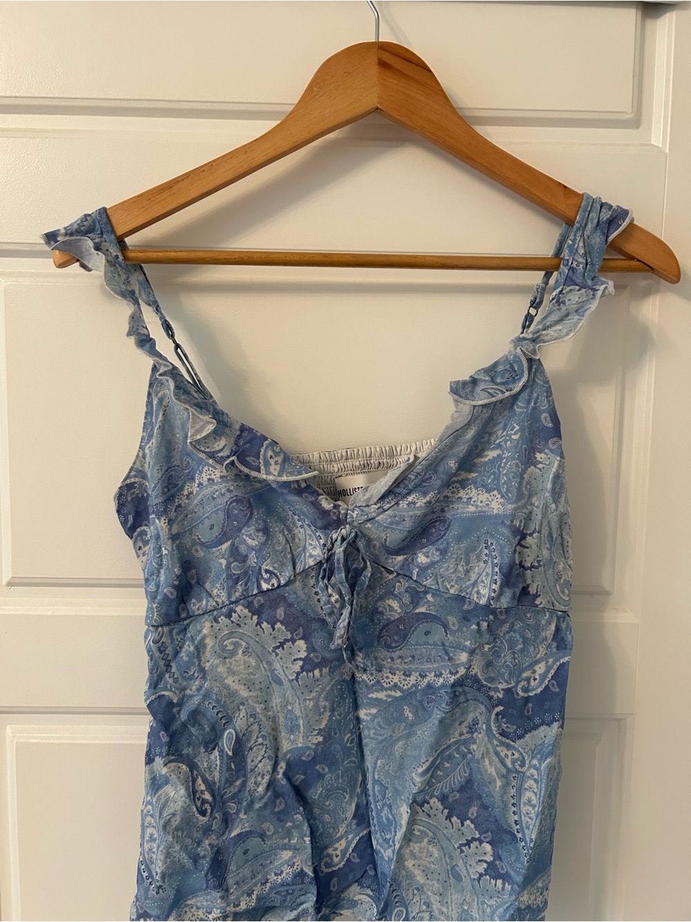 Women’s Hollister Top